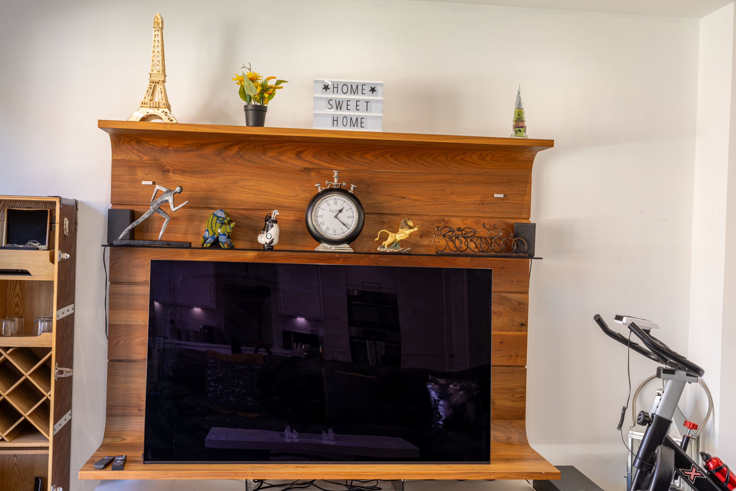 Lounge TV Unit