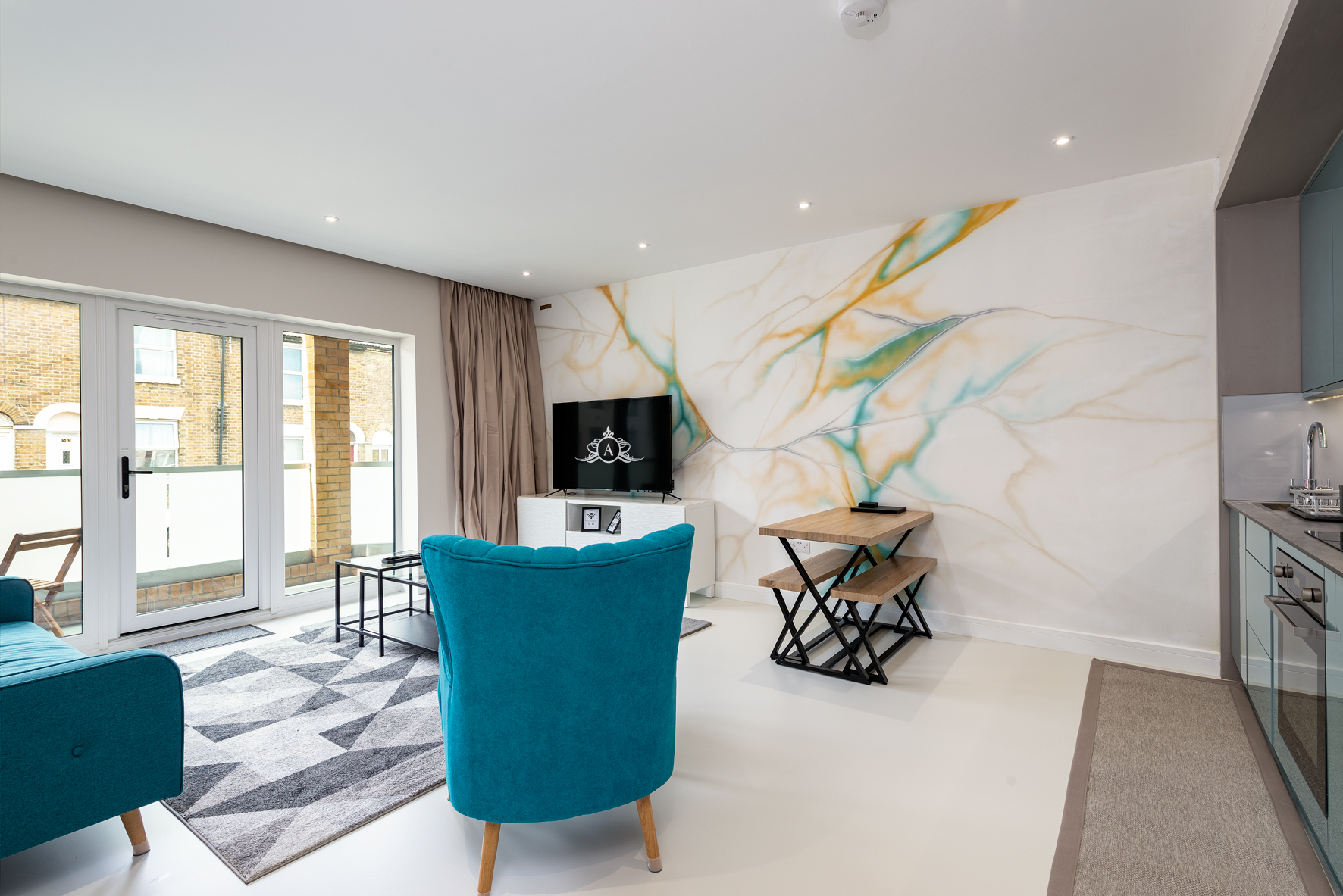 Address Apartments 30