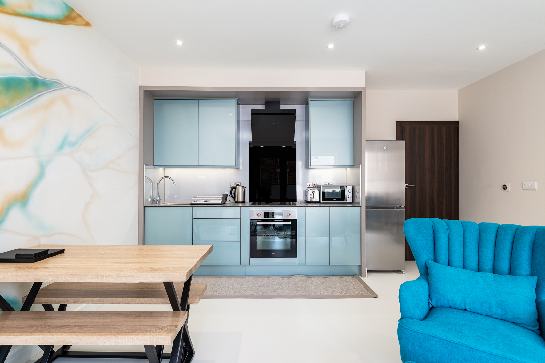Address Apartments 32